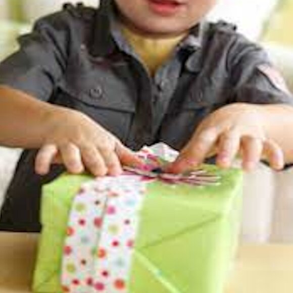 Brand NEW 12pcs Halloween Glitter Haunted House Peel & Stick Gift Trim Stickers - Picture 4 of 4